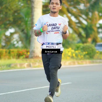 Runner Photo 7764988