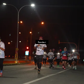 Runner Photo 7764995