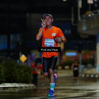 Runner Photo 7765003