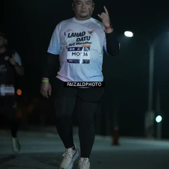 Runner Photo 7765008