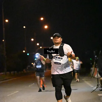 Runner Photo 7765015