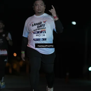 Runner Photo 7765033