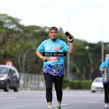 Runner Photo 7765042