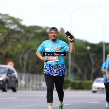 Runner Photo 7765045