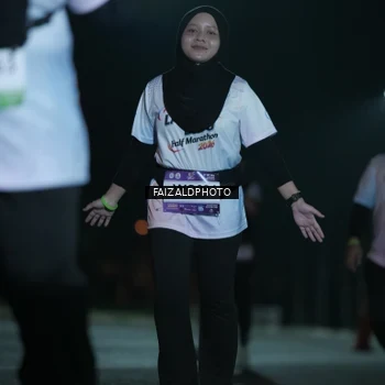 Runner Photo 7765048