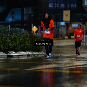 Runner Photo 7765058