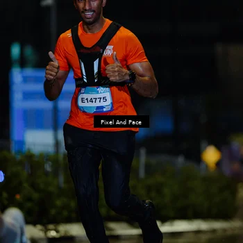 Runner Photo 7765059