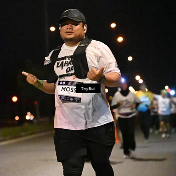 Runner Photo 7765112