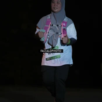 Runner Photo 7765129