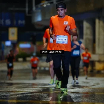 Runner Photo 7765146