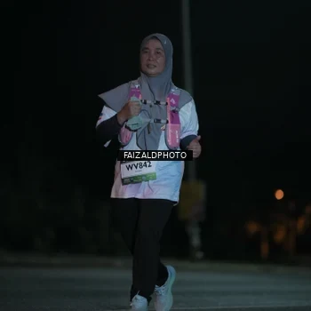 Runner Photo 7765154