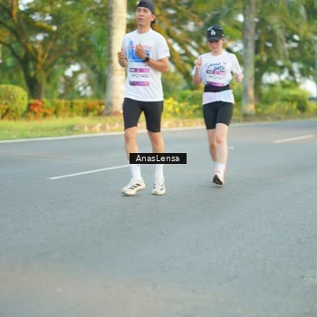 Runner Photo 7765157
