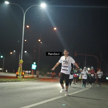 Runner Photo 7765160