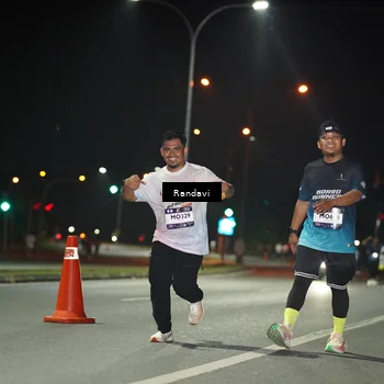 Runner Photo 7765161
