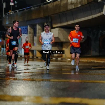 Runner Photo 7765165
