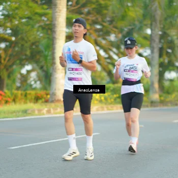 Runner Photo 7765172