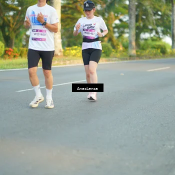 Runner Photo 7765175