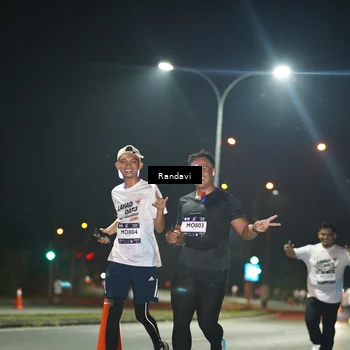 Runner Photo 7765178