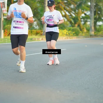 Runner Photo 7765199