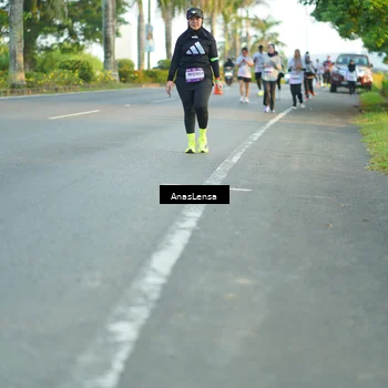 Runner Photo 7765207