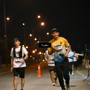 Runner Photo 7765208