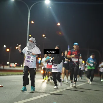 Runner Photo 7765222