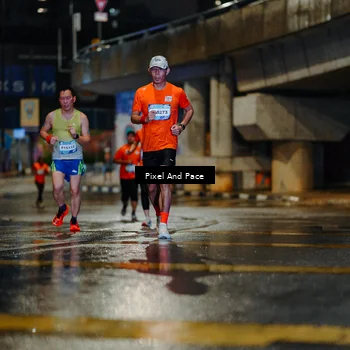 Runner Photo 7765228