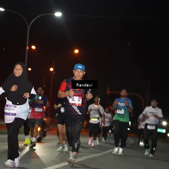 Runner Photo 7765230
