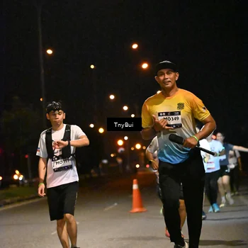 Runner Photo 7765249