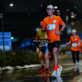 Runner Photo 7765258