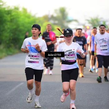 Runner Photo 7765259