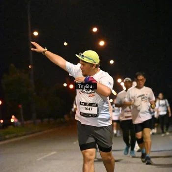Runner Photo 7765295
