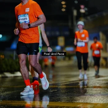 Runner Photo 7765296