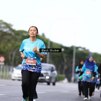 Runner Photo 7765303
