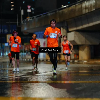Runner Photo 7765325