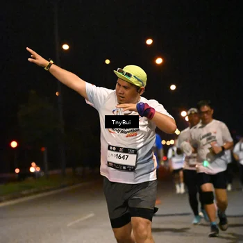 Runner Photo 7765332
