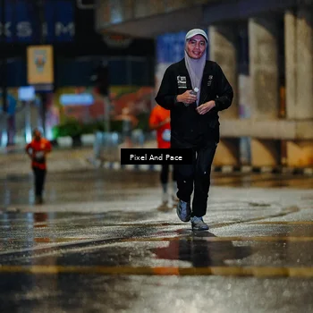 Runner Photo 7765365
