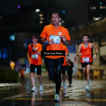 Runner Photo 7765369