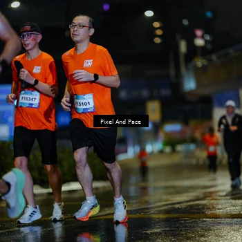 Runner Photo 7765375
