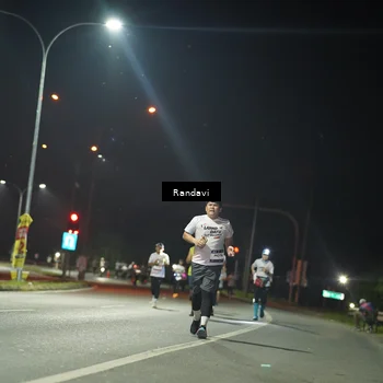 Runner Photo 7765391