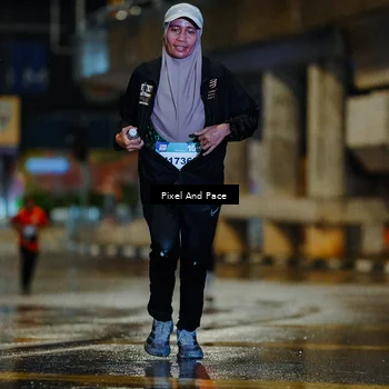 Runner Photo 7765392