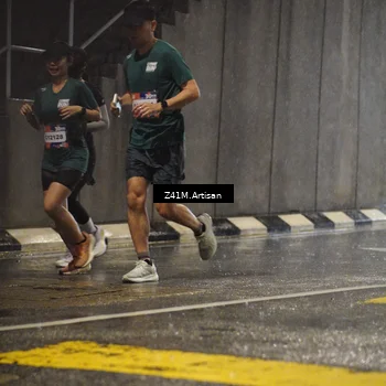 Runner Photo 7765395