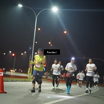 Runner Photo 7765434