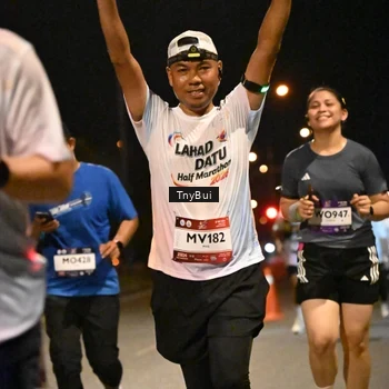 Runner Photo 7765453