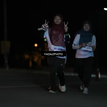 Runner Photo 7765464