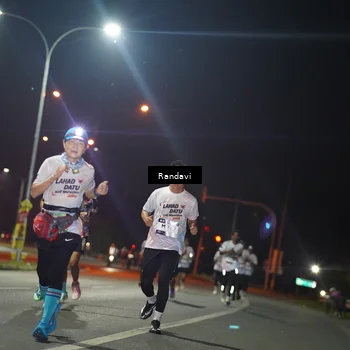 Runner Photo 7765505