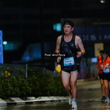 Runner Photo 7765533