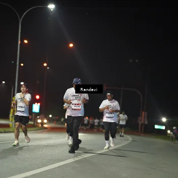 Runner Photo 7765547