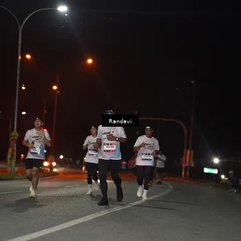 Runner Photo 7765574