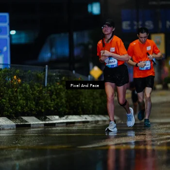 Runner Photo 7765576